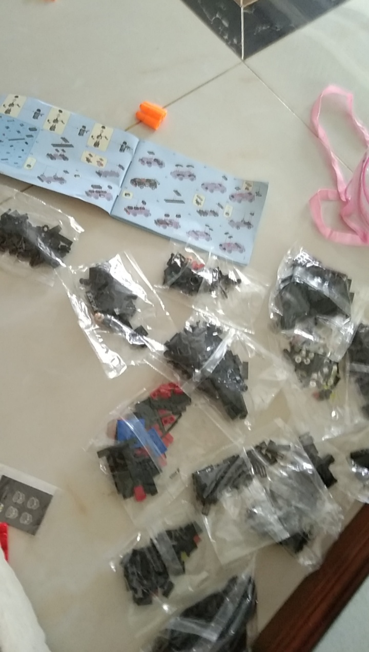花一百多给三岁娃买的礼物，打开那瞬间，我自己都晕了，说明书都有那么厚，后悔

33 / 作者:规矩的男人 / 