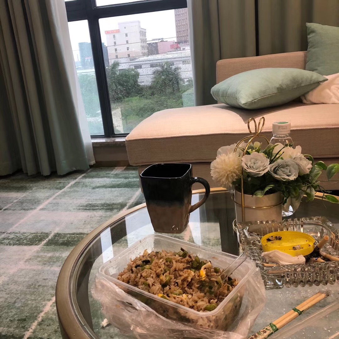 瘫痪在酒店

28 / 作者:GaryLi2 / 