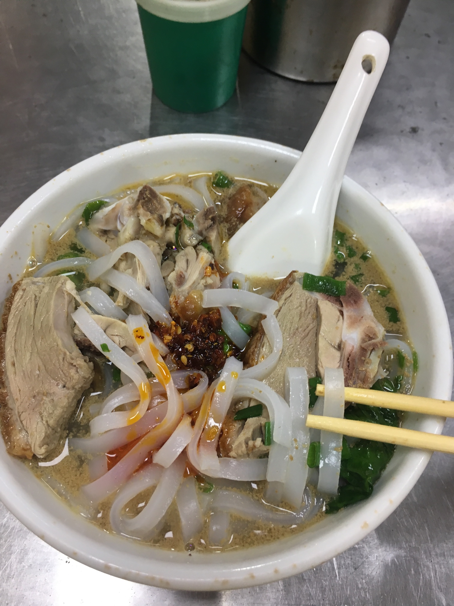 还没女朋友的老哥，尽快享受一人吃饱，全家不饿的生活吧。我快要倒下了，早餐×2，喝78 / 作者:坚强的泡沫 / 