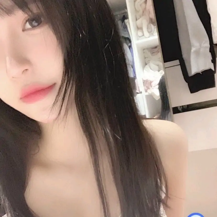 有多少老哥还没睡

75 / 作者:月亮睡了也不睡 / 