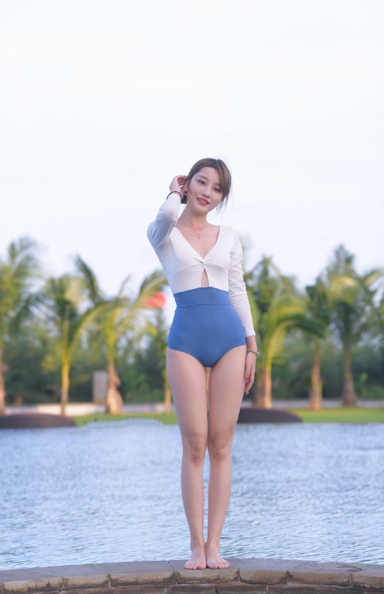 打个卡！！！


98 / 作者:路过的风景牛 / 