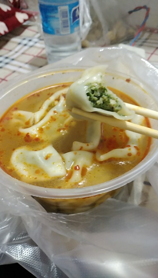有没有吃饺子临睡了收到家人信息才知道今天是冬至爬起来去夜宵摊打包