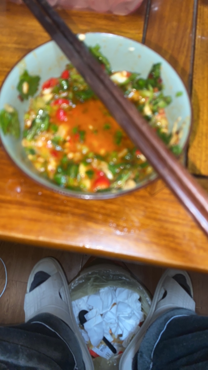 活的真压抑 


94 / 作者:情留血不留泪 / 