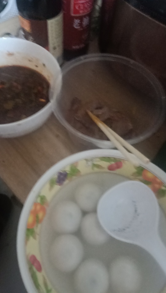 只能勉强维持生活

57 / 作者:无邪123 / 