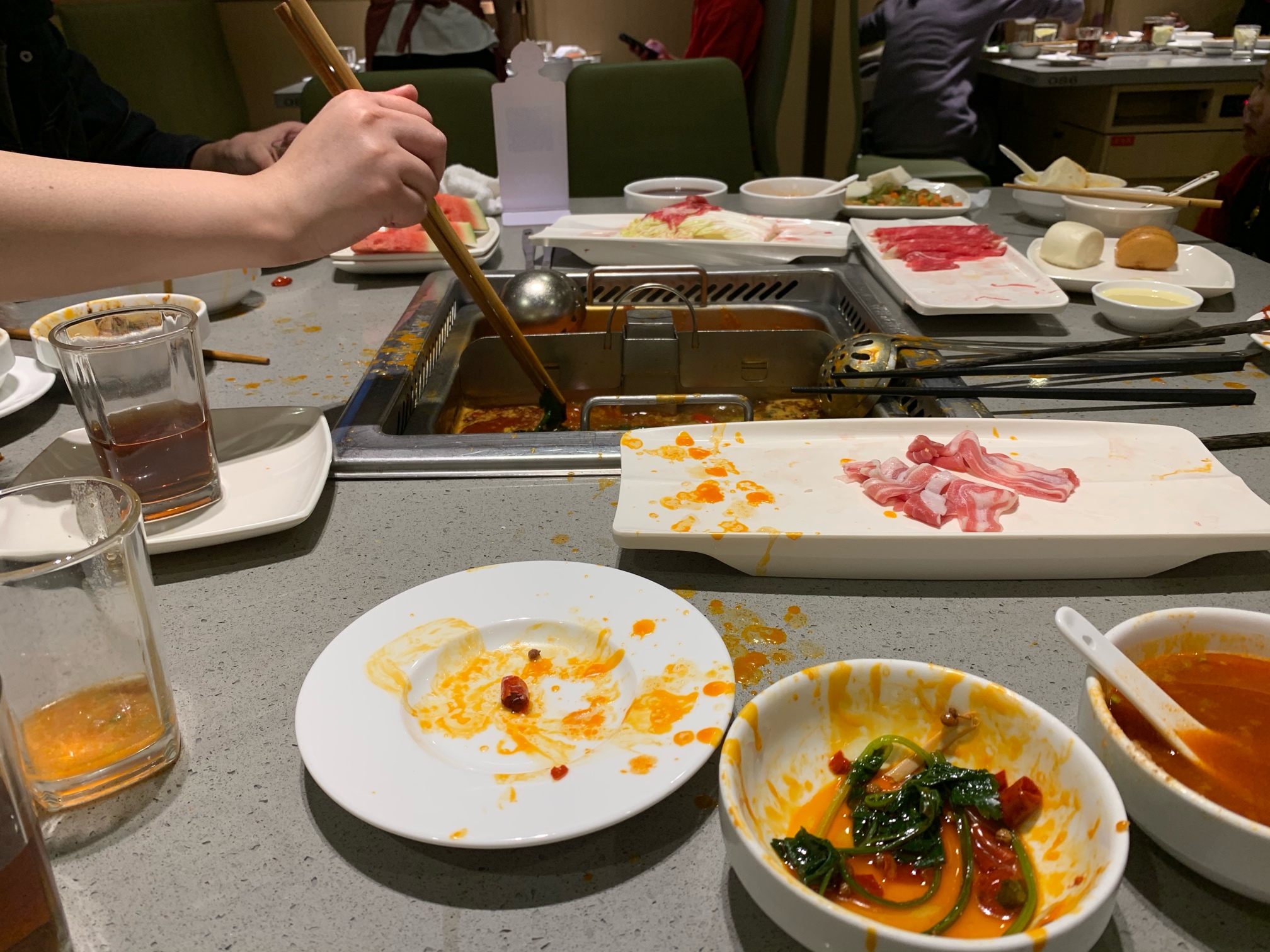 旅游第一站昆明官渡古镇，海底捞刚整完，明天起早点好好出去转转，泡个温泉，昆明老哥7 / 作者:你的益达p / 