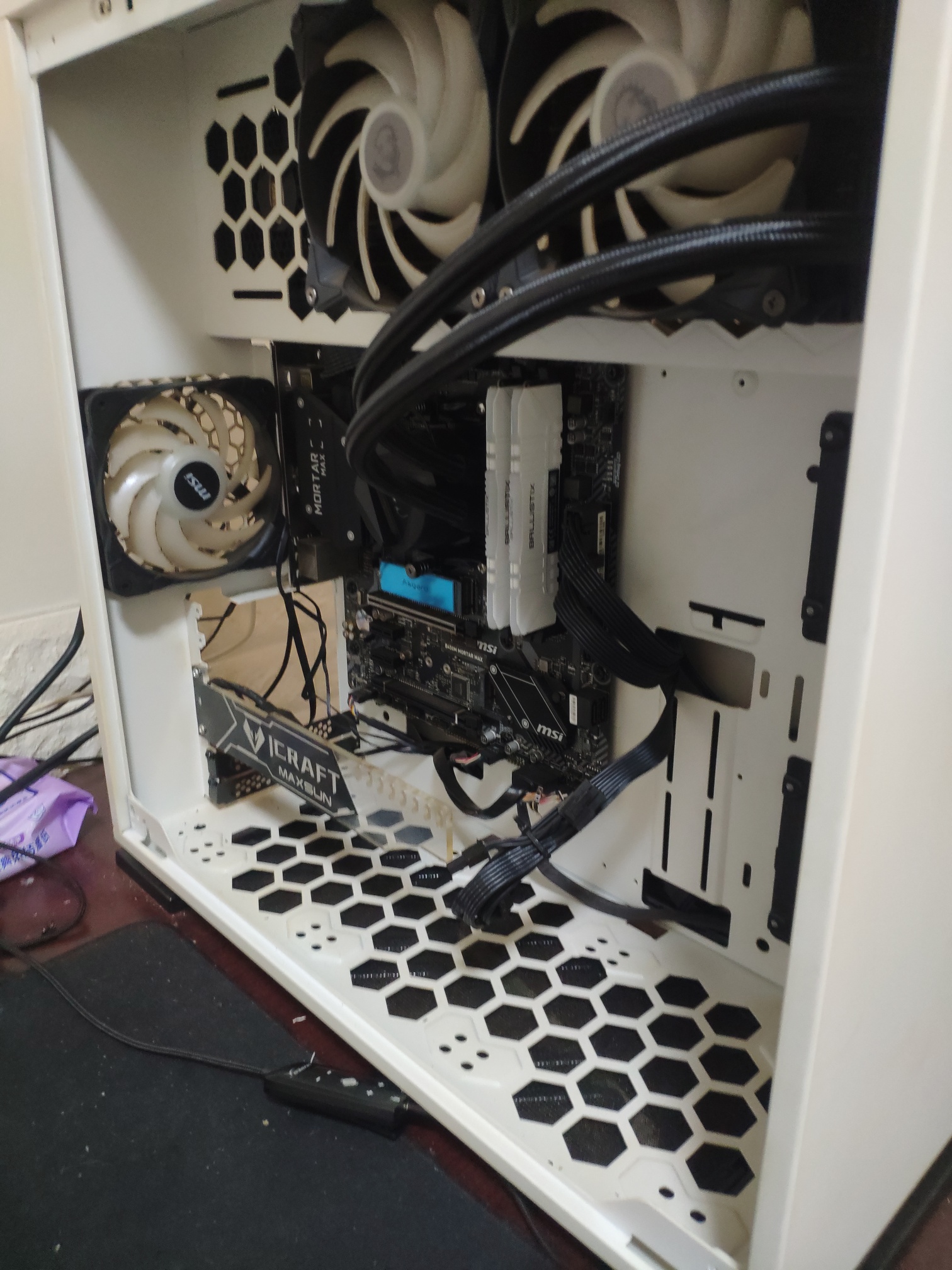 显卡大涨价
1660s挂咸鱼3888，5分钟被秒了


19 / 作者:xiao6666 / 