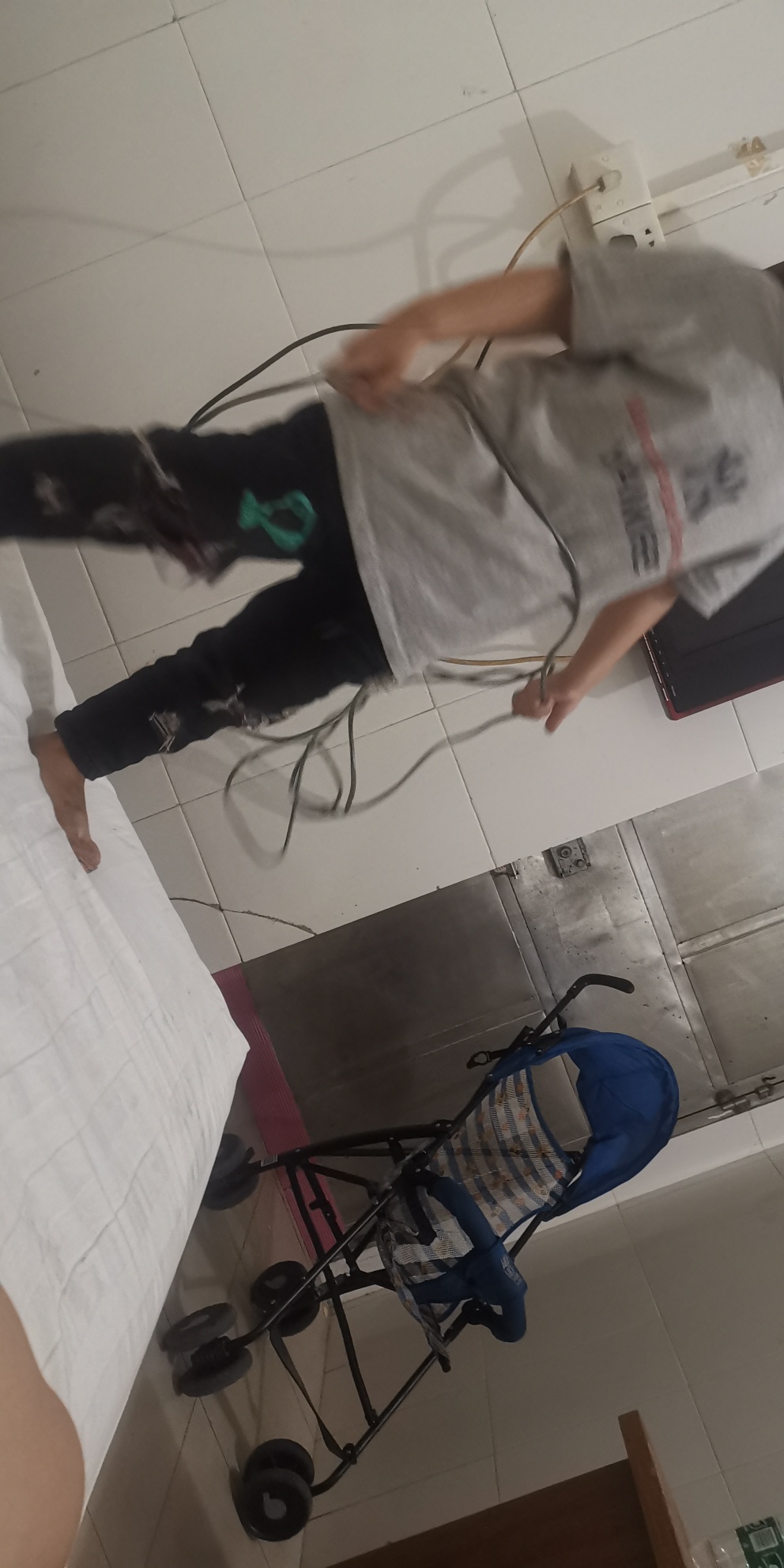请教下老哥们如何一天赚80+房费最低消费每天58.吃饭什么的30+任务是基本做过证券开完96 / 作者:深海少女3号 / 