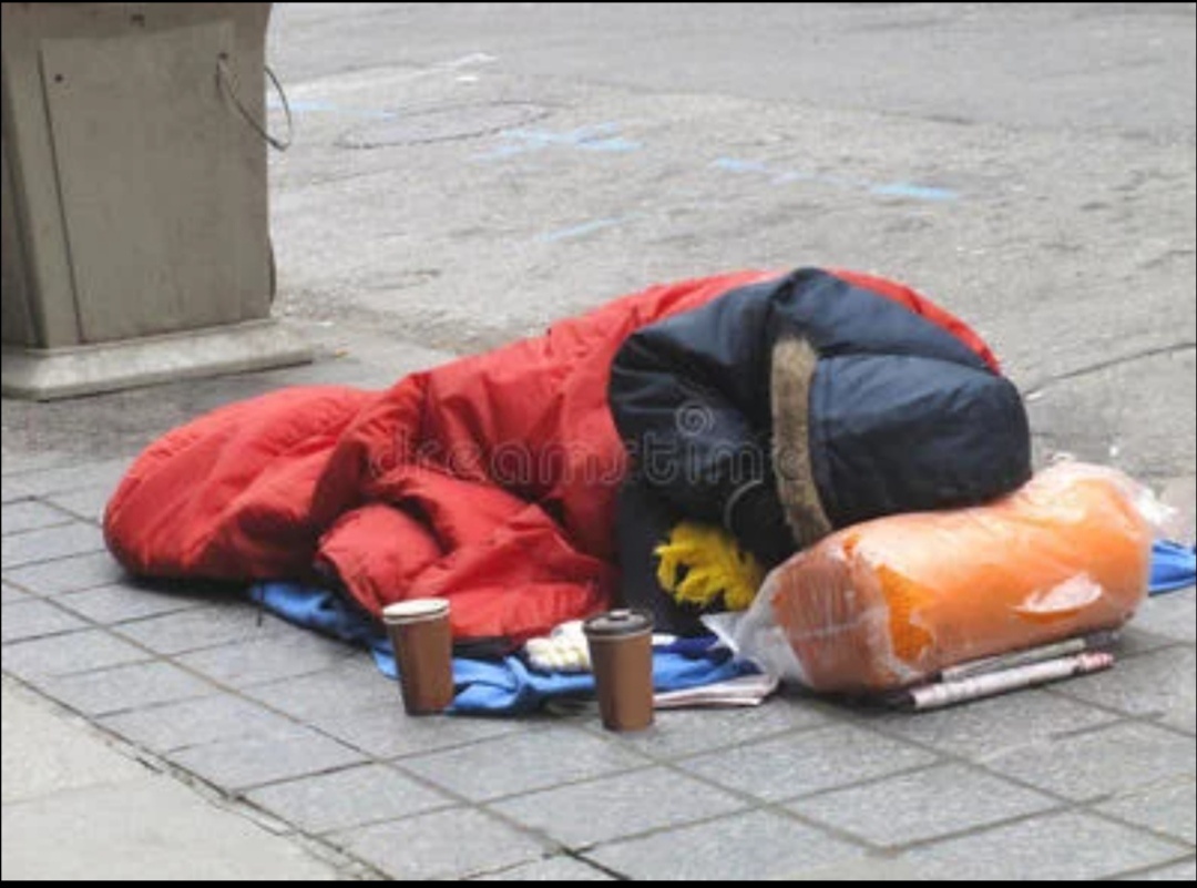 
有家归不得，好难受，身无分文，哪里可以找5000元，有5000就可以回家了，老铁们哪里83 / 作者:不一样的天 / 