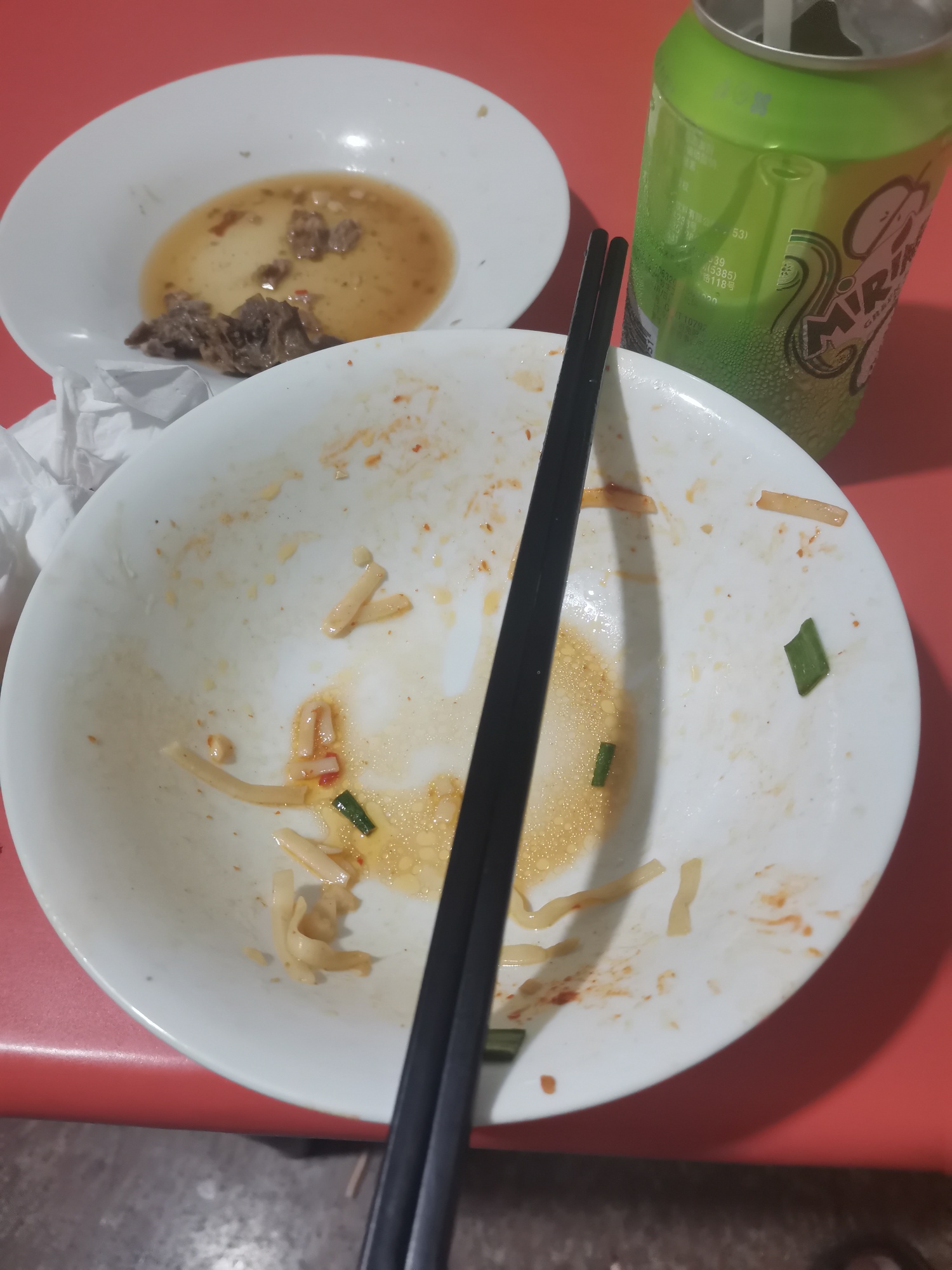 多久没有好好的睡一觉，什么都不用想睡到自然醒那种；多久没有吃一顿自己煮的饭菜，除57 / 作者:kirsJ / 