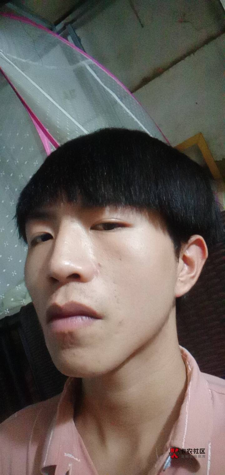 在家呆久了每天重复过吃饭睡觉玩手机看电影洗衣服抽烟每天都是这样没工作没收入每天靠91 / 作者:我们重来 / 