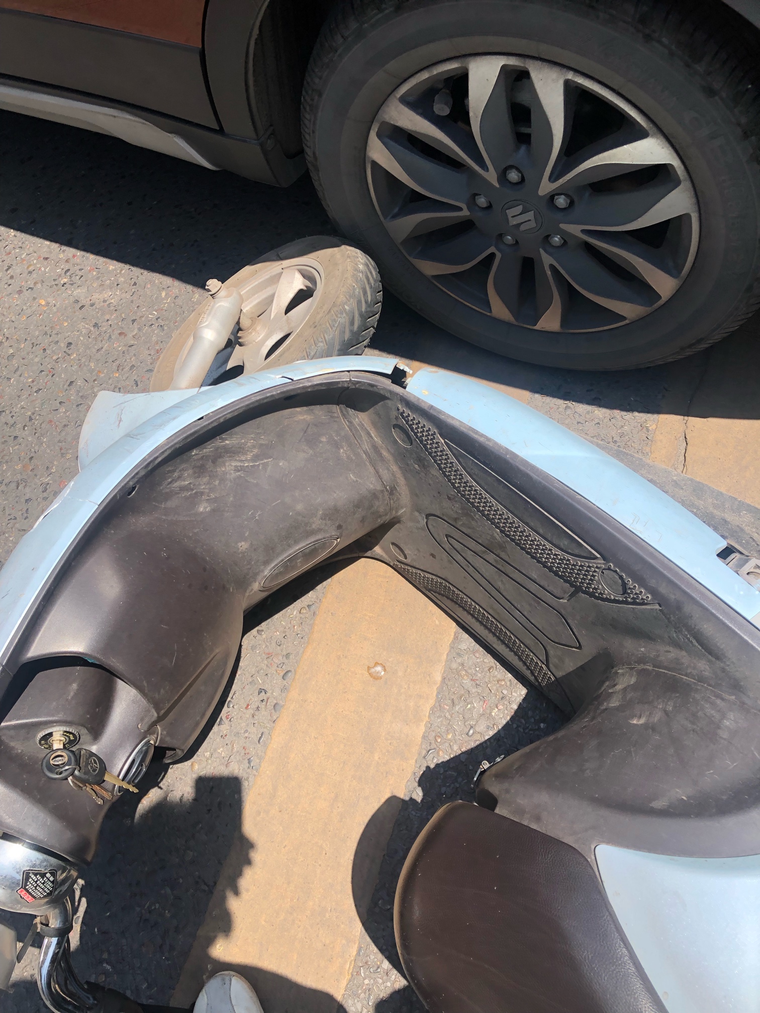 刚刚骑电动车被撞了赔了2000老哥们感觉会不会少了