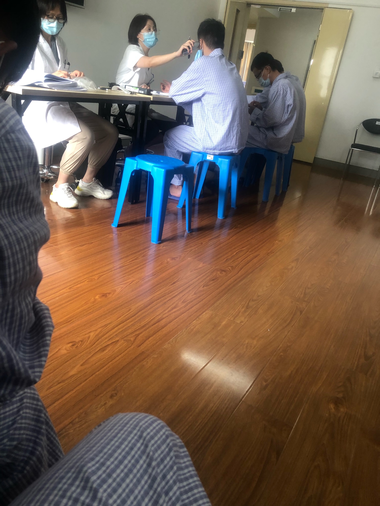 老哥们，试药了



67 / 作者:我是dg / 