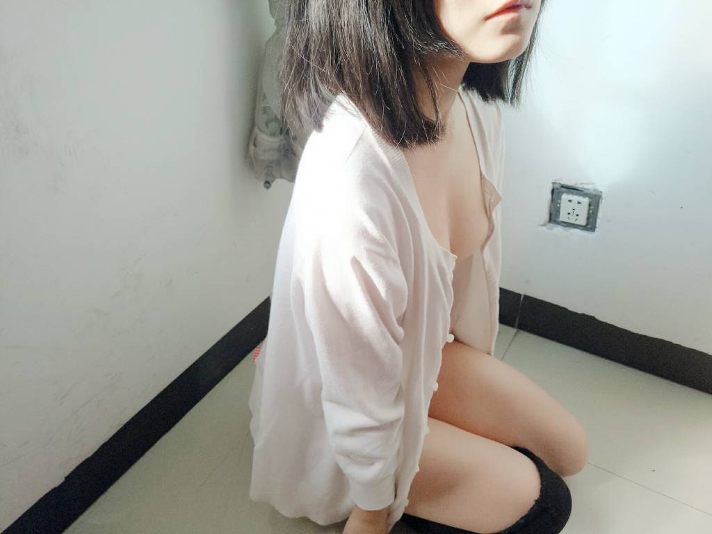 各位老哥来看看，不知道是小赢的，还是国美的了，是真的么



76 / 作者:艹✘™☞澤 / 
