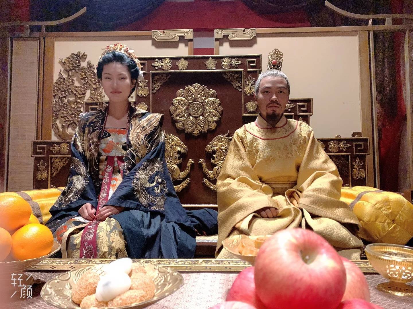 象山影视城招聘，群众演员。管吃管住。住宿是宾馆房间有热水空调。那个皇上就是本人

14 / 作者:安静静看着 / 
