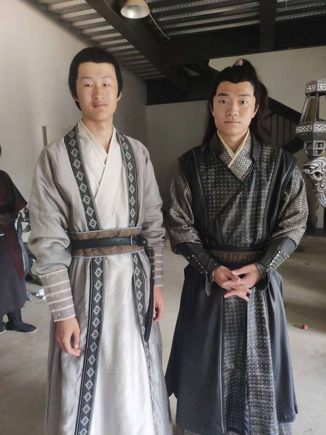 象山影视城招聘，群众演员。管吃管住。住宿是宾馆房间有热水空调。那个皇上就是本人

53 / 作者:安静静看着 / 