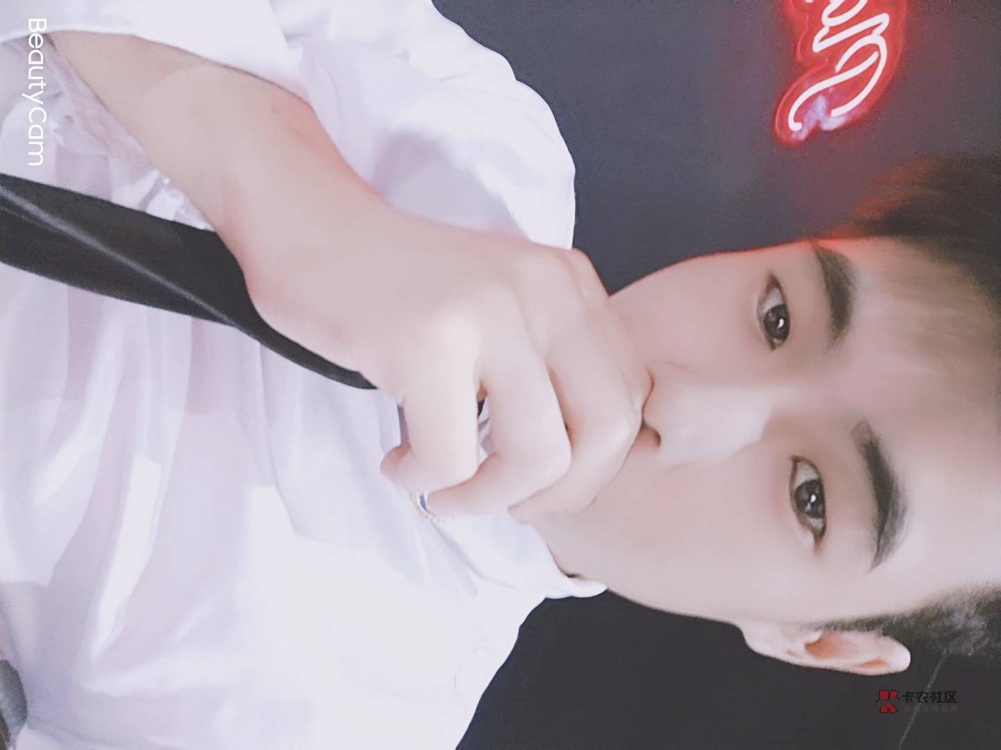 好久没有du了。就是最近老是回忆以前事情,以前不管发生什么事情都不会哭,但是现在有33 / 作者:V、wjna199710 / 好久没有du了。就是最近老是回忆以前事情,以前不管发生什么事情都不会哭,但是现在有33 / 作者:V、wjna199710 /