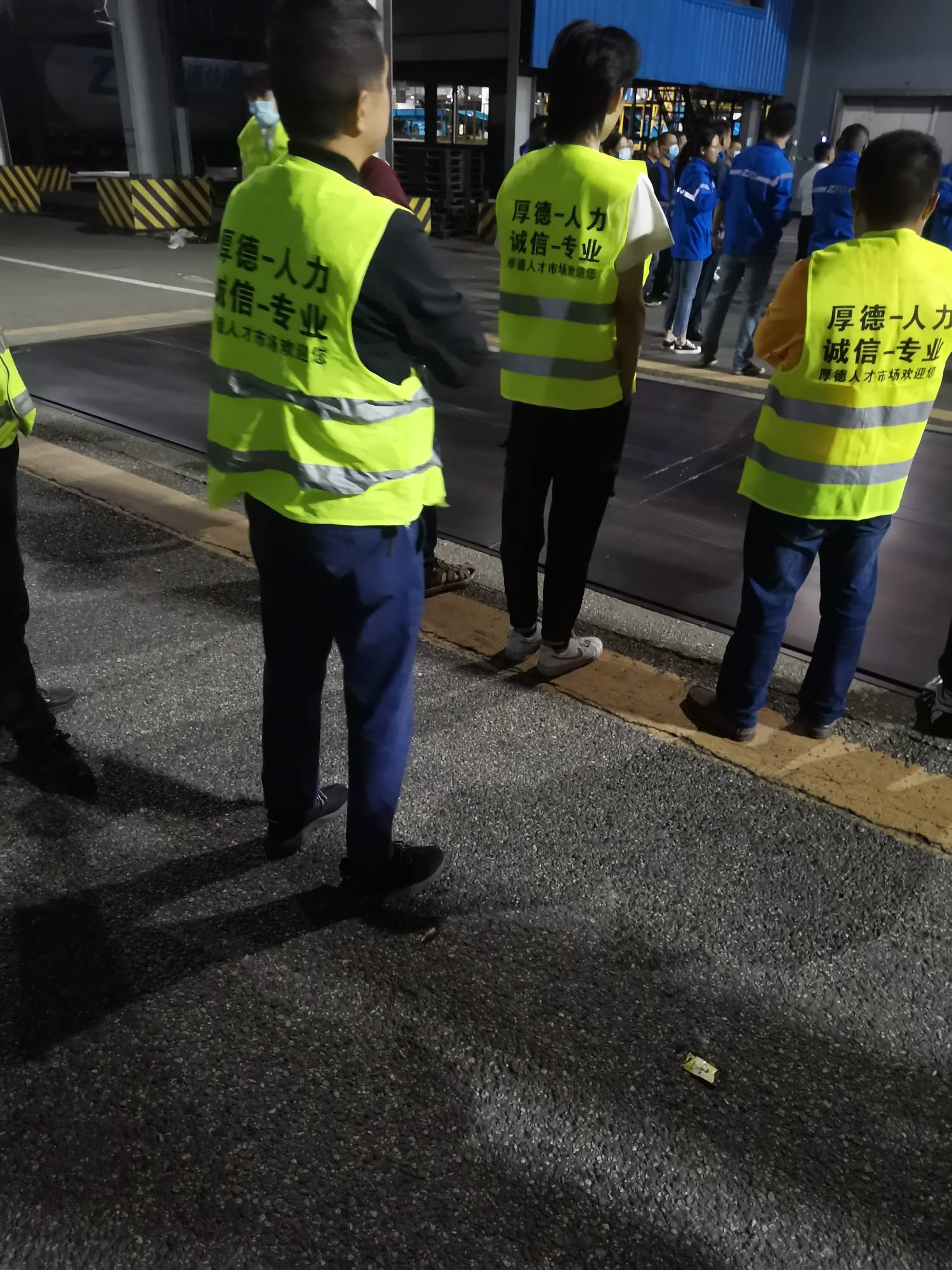 中通日结，厚德


90 / 作者:国产萝莉 / 