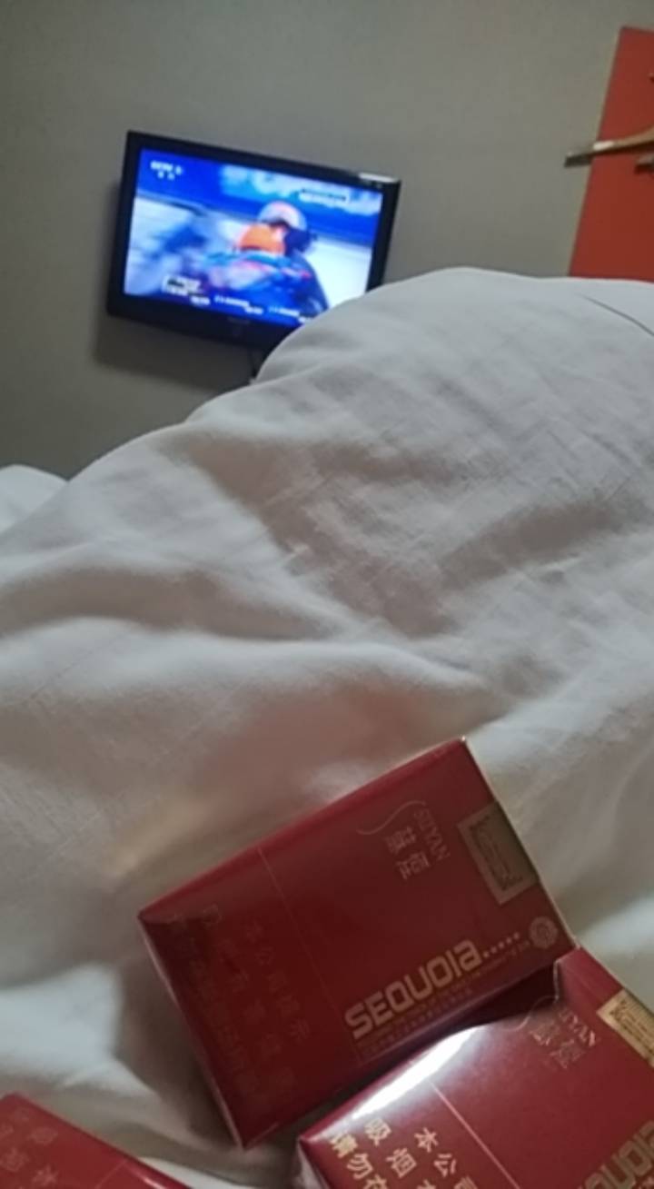 挂比了红的时候买的烟挂比了昨天起床挂了1.1

78 / 作者:狠ghji / 