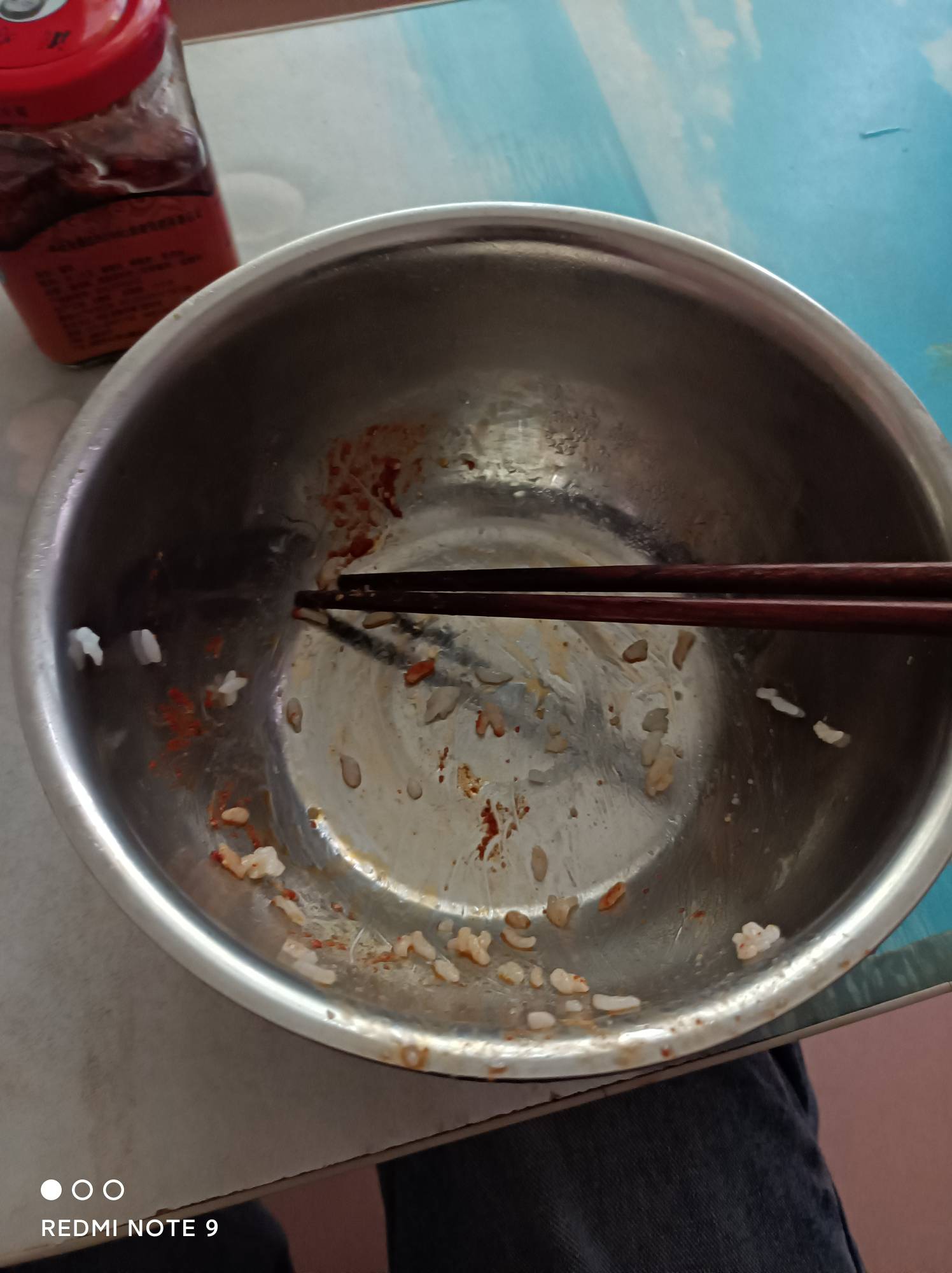 老哥们，开饭啦，美滋滋香喷喷的大米饭，近十年来算第五好的，有房住，还有热乎乎的米39 / 作者:花开华夏 / 