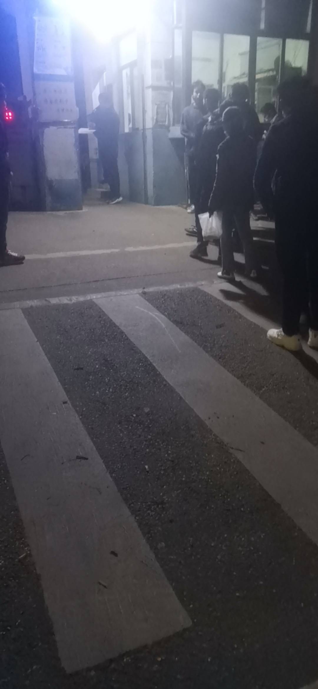 0755大战日结，夜班12小时俩百块不到 你告诉我在卡农动动手指每分钟29.9块 老哥们，我61 / 作者:林林， / 