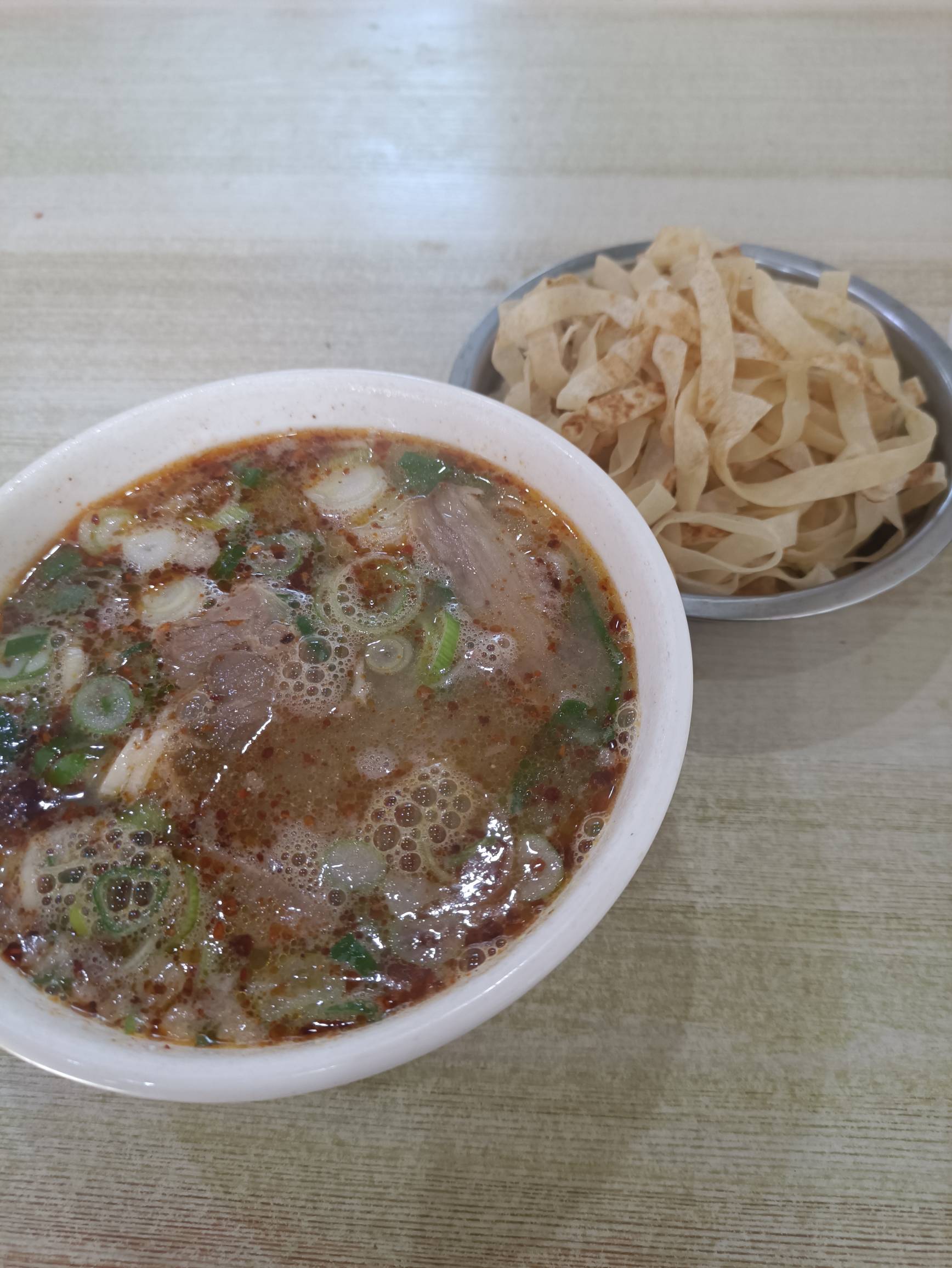 洛阳的牛肉汤美滋滋