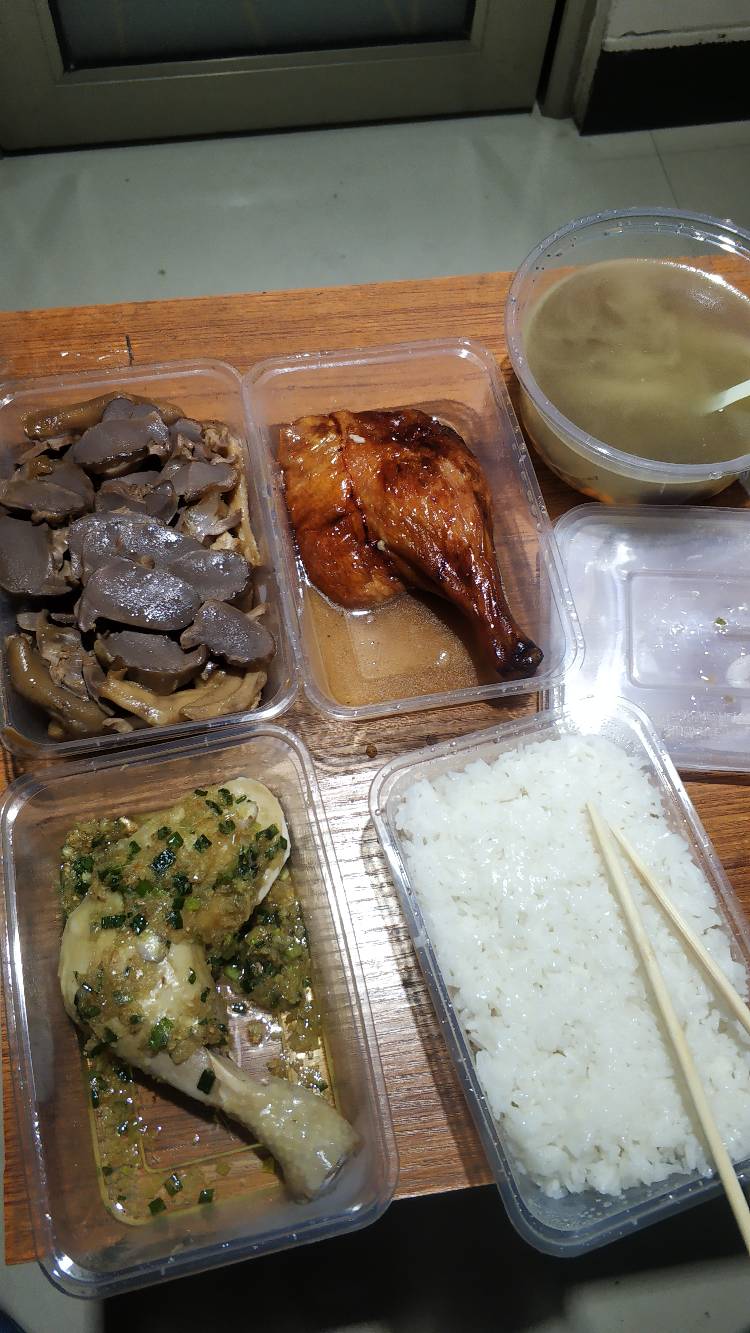 干饭了，老哥们，今天奢侈一把。

46 / 作者:基本操作很6 / 