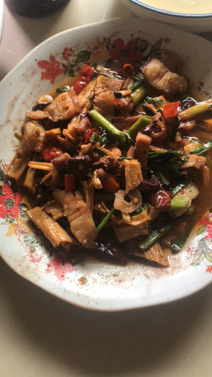 老哥们先吃。饿.了。撸羊毛撸到晚上3.4点。白天1点才起床


58 / 作者:zcm8888zwh / 