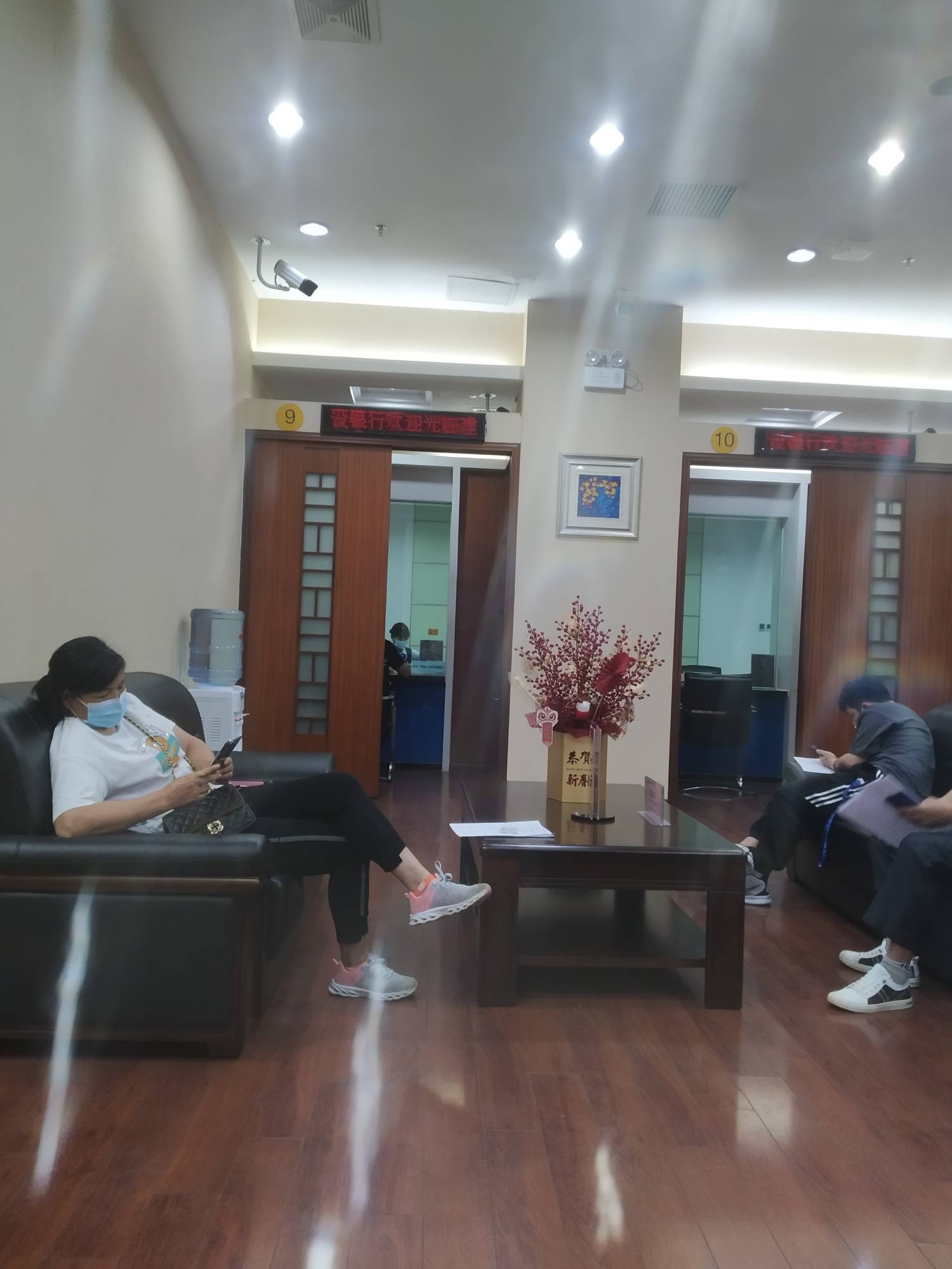 大战建行失败了柜台妹子说我以后跟建行无缘了，失败原因3个月给几百个账户转过账除非18 / 作者:待审核Zyq8bt / 