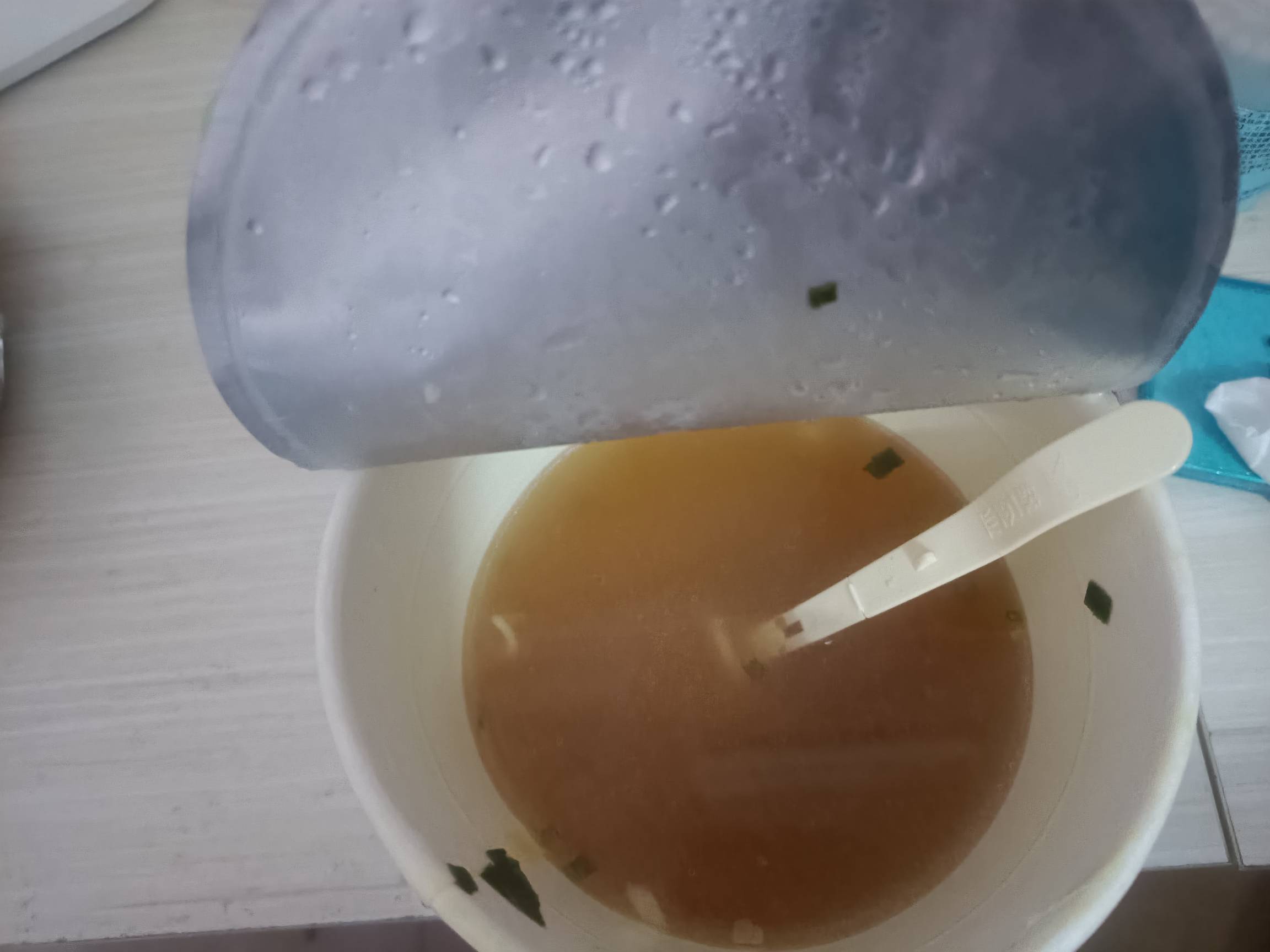 广州白云  隔壁楼确诊了一个，楼下焊.了，喜提保底14天，只能泡面度日了！

55 / 作者:缘中梦 / 