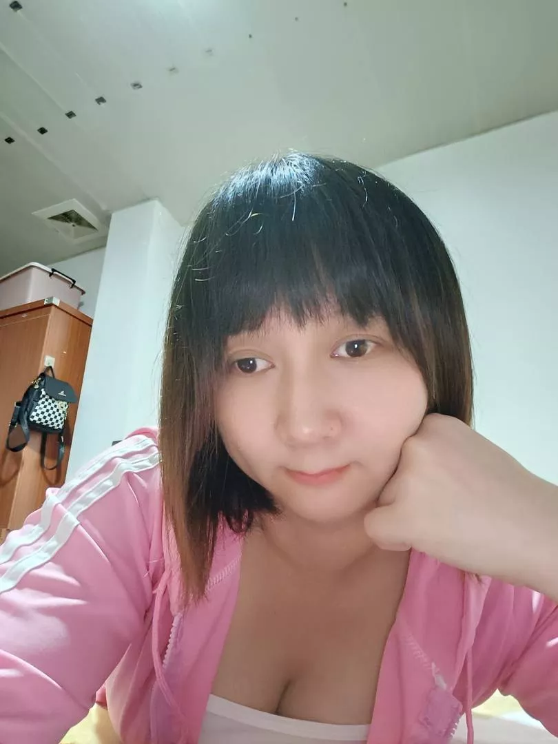 暴躁姐今天很悠闲



29 / 作者:往后飞翔 / 
