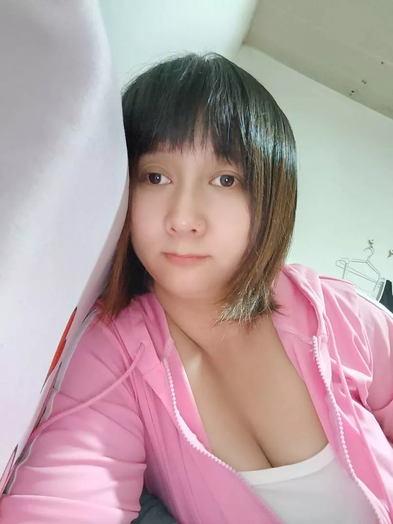 暴躁姐今天很悠闲



4 / 作者:往后飞翔 / 