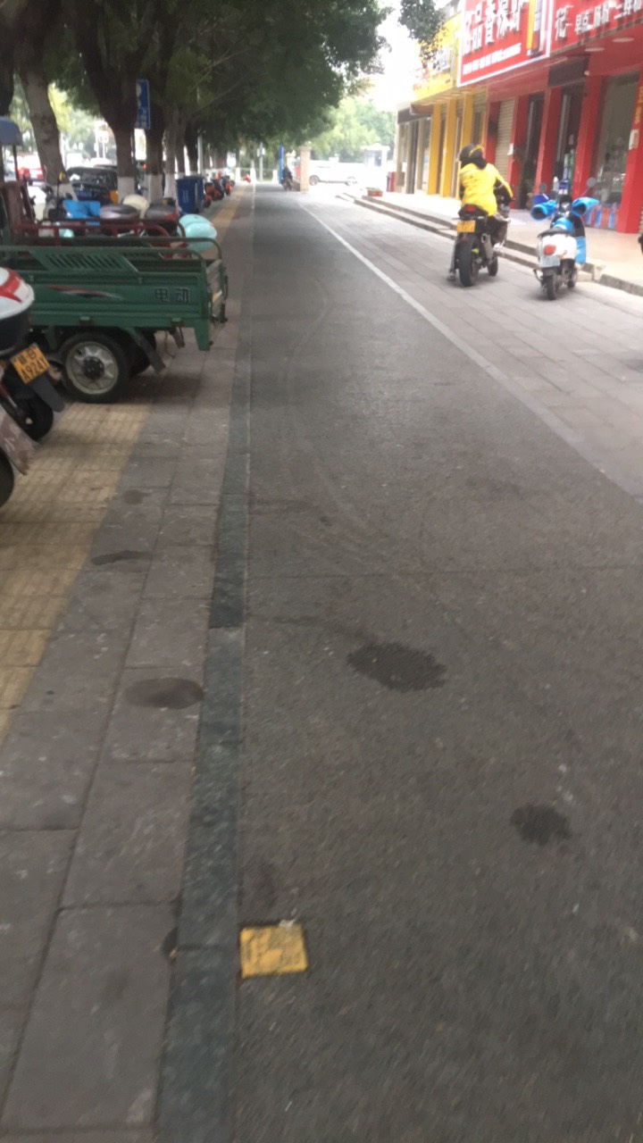 牛马

24 / 作者:云中鹤囵 / 