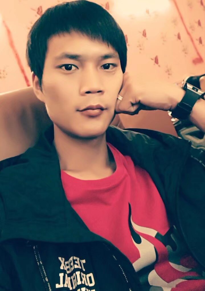 昨天骗eb实名的c生 骗我的实名拿去干嘛的呢  今天还好找回来了 老哥们别被骗了 




5 / 作者:那些几十年 / 