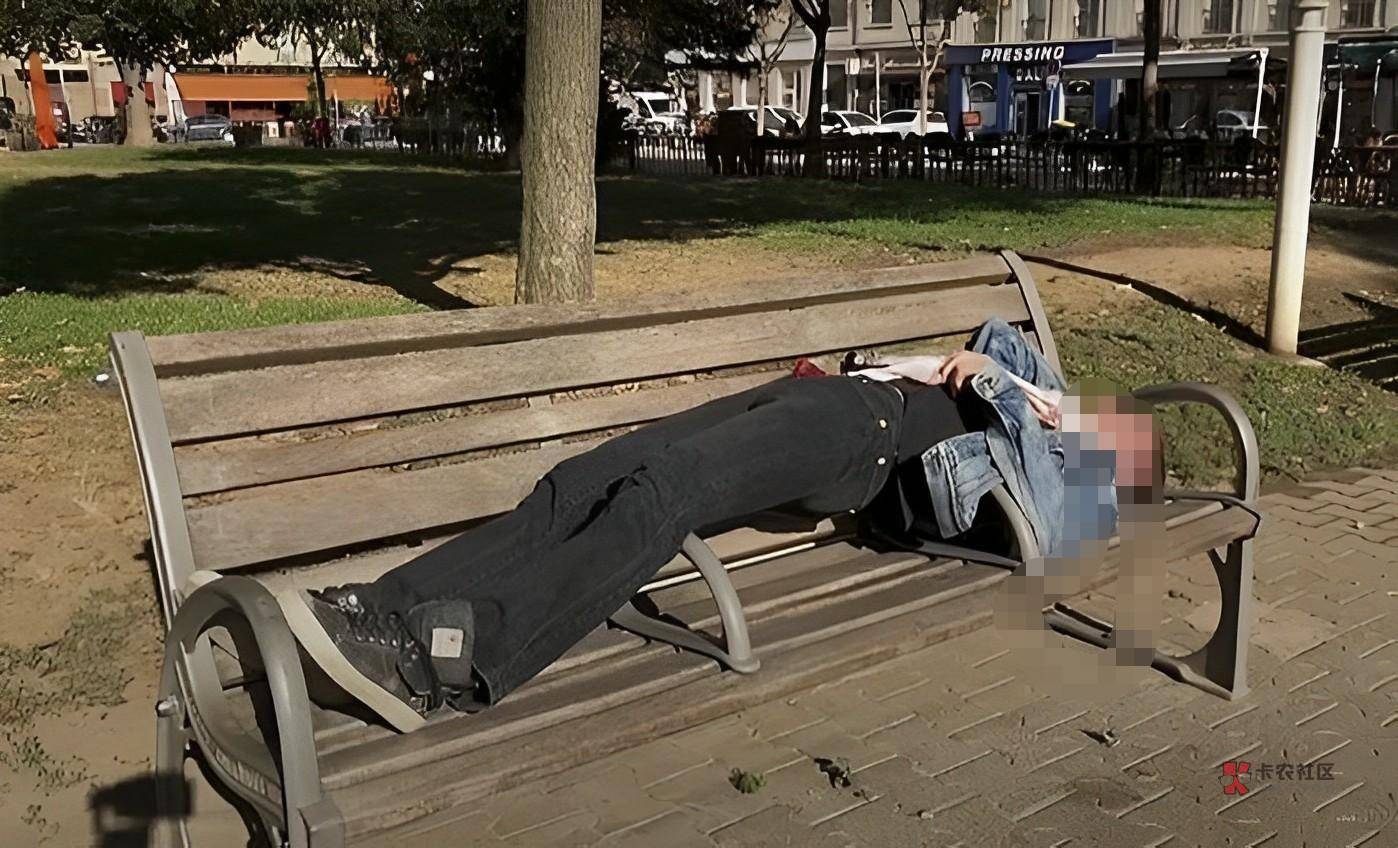 我整天都不想说话,不想动,也不会笑,大多数情况下都板着个脸。身边人都觉得我对生活11 / 作者:觉得好的 / 我整天都不想说话,不想动,也不会笑,大多数情况下都板着个脸。身边人都觉得我对生活11 / 作者:觉得好的 /