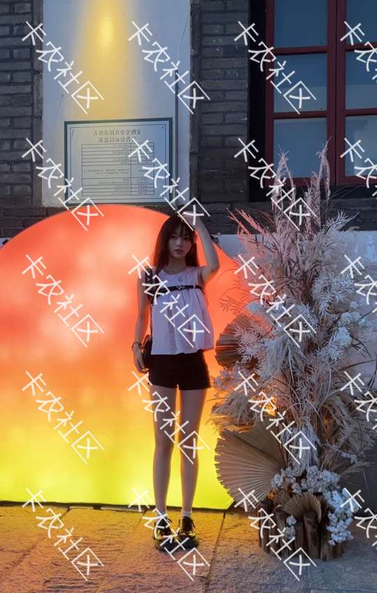 这水印美图都不好看了







70 / 作者:三甲彭于晏 / 