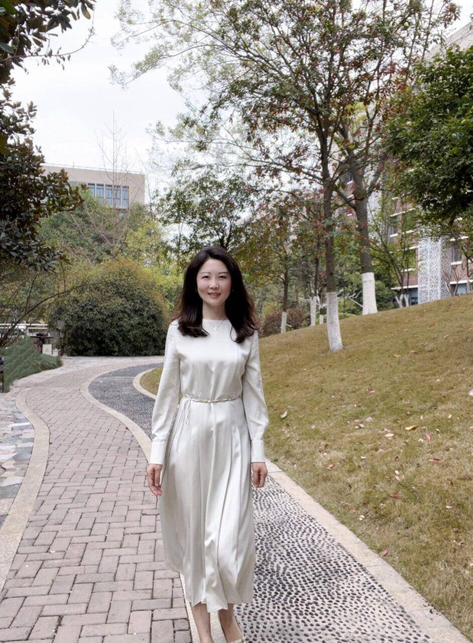 租机   自从下了人人一台小米，就再也下不来了，找了几个代付的像让协助弄下，也都是64 / 作者:成王败寇1981 / 