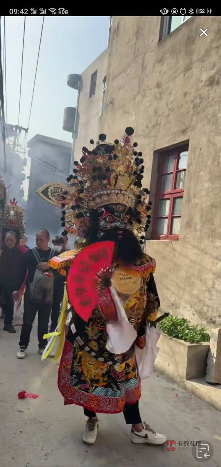 好吃的吃完了,钱也花完了,又是到离别的时候了,插头一拔就是一年,牛马负重前行的生7 / 作者:野蛮&酋长 / 好吃的吃完了,钱也花完了,又是到离别的时候了,插头一拔就是一年,牛马负重前行的生7 / 作者:野蛮&酋长 /