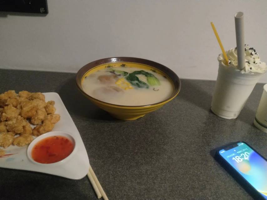 这顿饭是我吃的最好吃的

70 / 作者:我就看看呀 / 