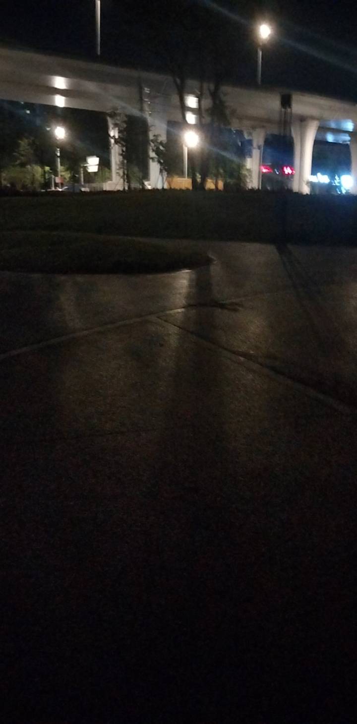 公园老哥有多少举个爪我看看
29 / 作者:挺好哈哈 / 