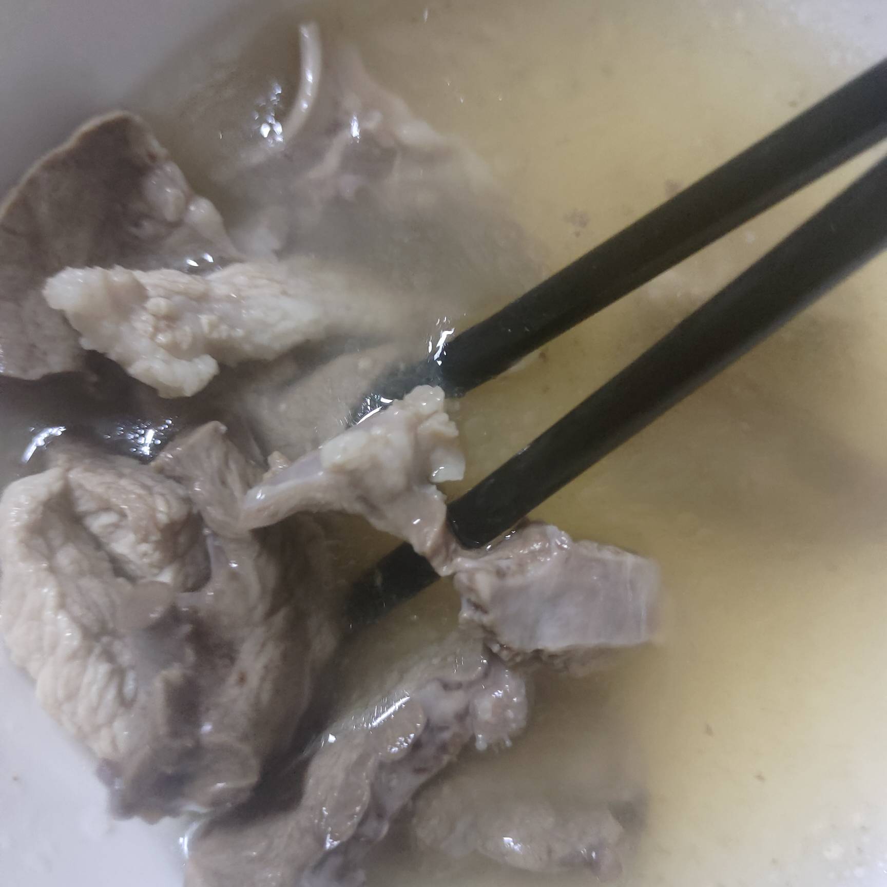 今天的羊毛89.8毛还不够一餐菜钱，一个猪心+1斤瘦肉+1斤多亲鱼+两斤熟食扣肉+1斤菜+饭60 / 作者:眼镜哥的渣嘿龙爪手 / 