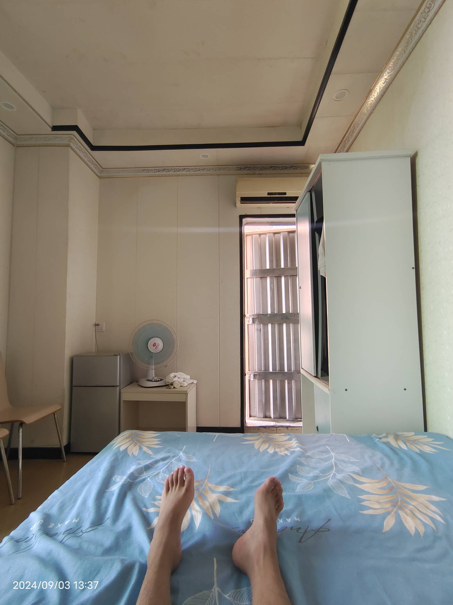 靠恁娘 上当了 在美团34订了个挂壁房 设施那里显示有空调我才下单的 结果到了他就说我56 / 作者:不要偷撸 / 