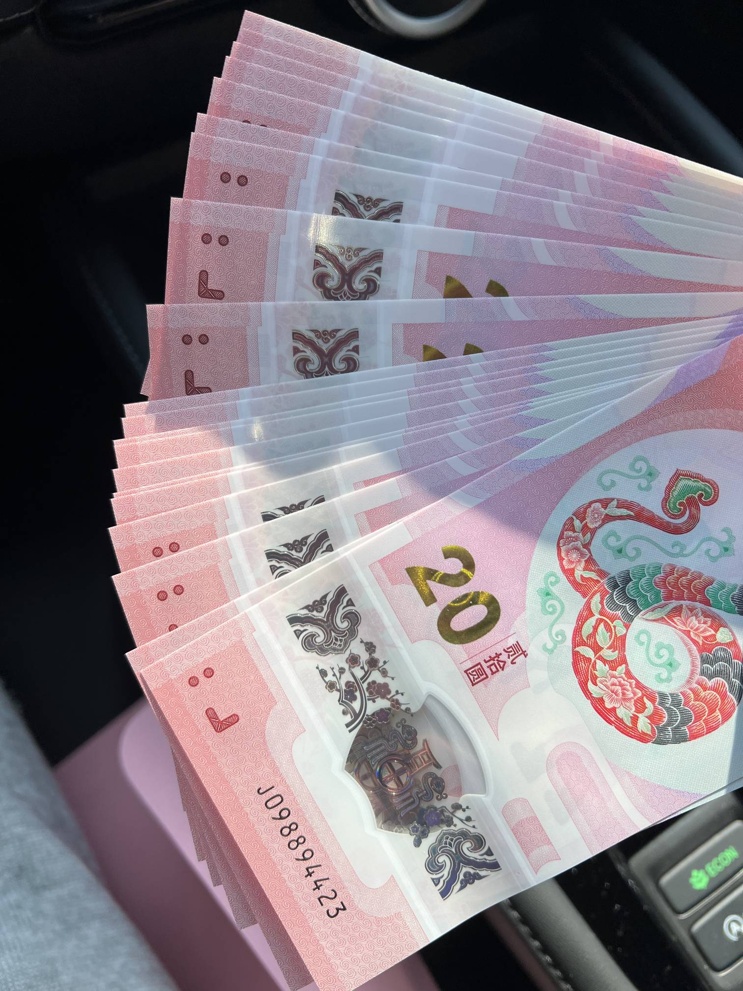 这一T800都卖不出去


94 / 作者:風my / 
