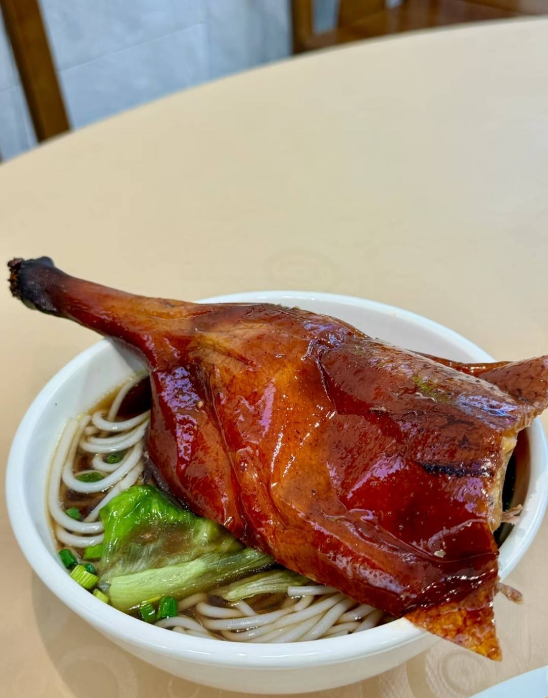 夜宵，嗦个粉

67 / 作者:卡农无敌帅 / 