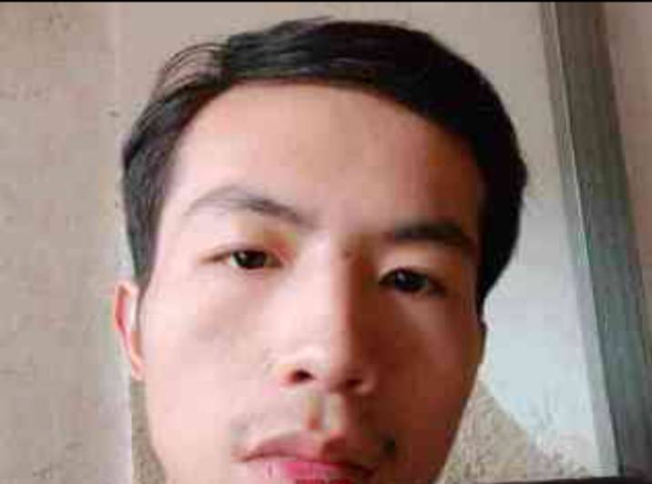 卡农有我帅的有几个，好了，没毛就睡吧

4 / 作者:阿飞小老弟 / 