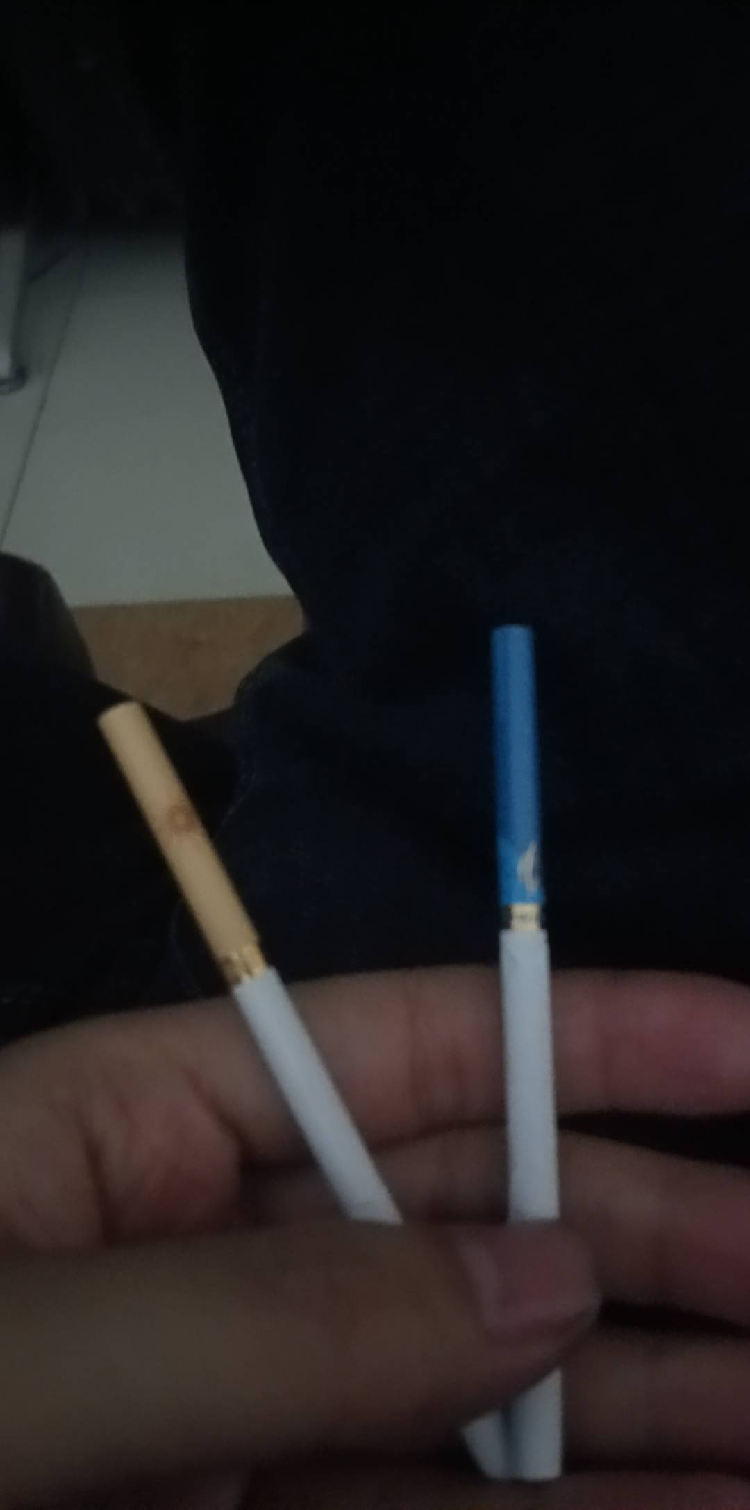 还有4跟烟头抽完就没了

67 / 作者:卡友1726 / 