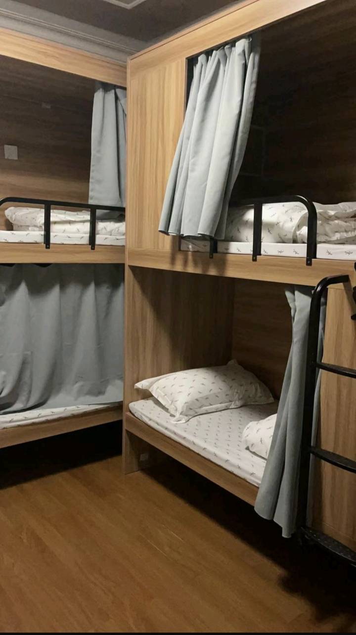 实在没办法了，你们住的青旅价格是多少？


3 / 作者:出嫁从夫富家女 / 