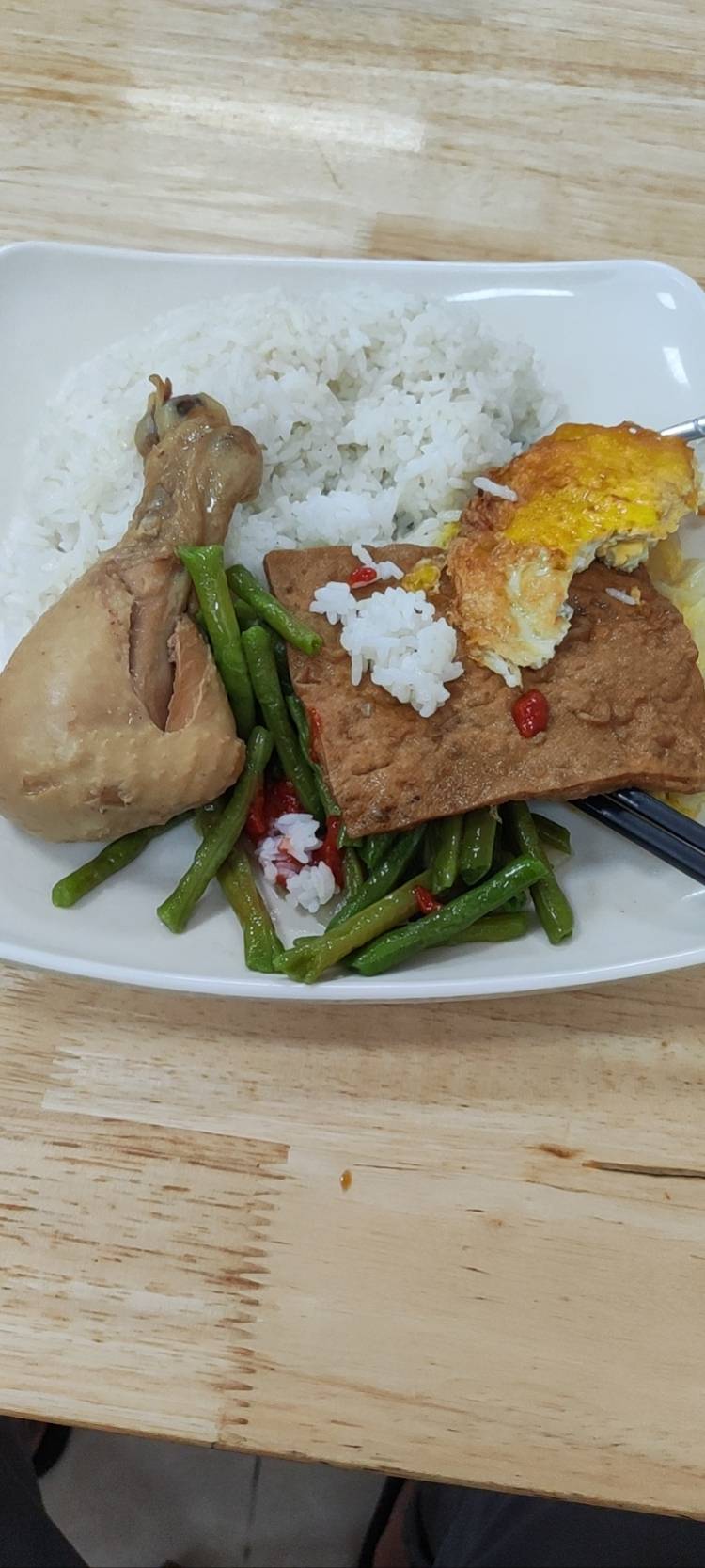 启元又凉了，一个新区顶不住几分钟

0 / 作者:天桥下面好冷 / 
