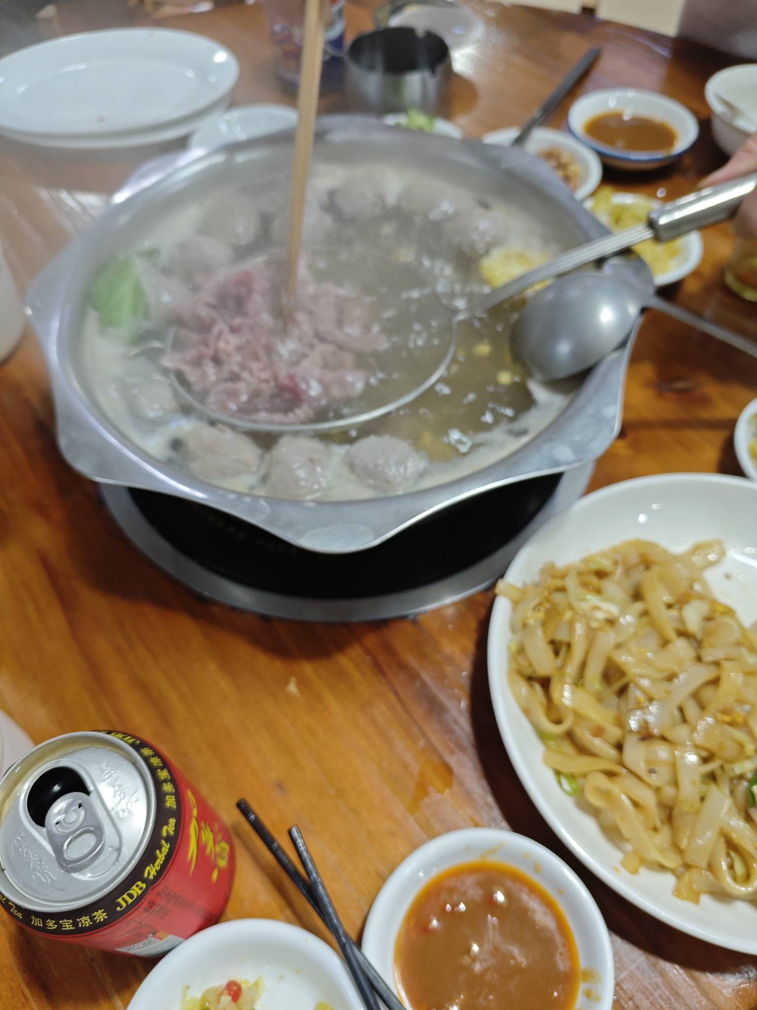 请爸妈吃牛肉火锅


4 / 作者:出嫁从夫富家女 / 