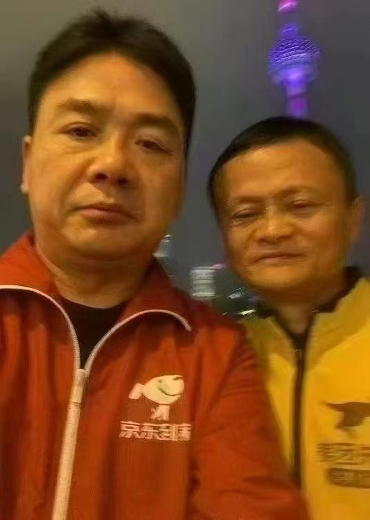 忙活了一晚 币王一点不涨
我还是怀念当初三个人
一起送外卖的日子！
比起陆羊毛简单多12 / 作者:卡农超级管理 / 