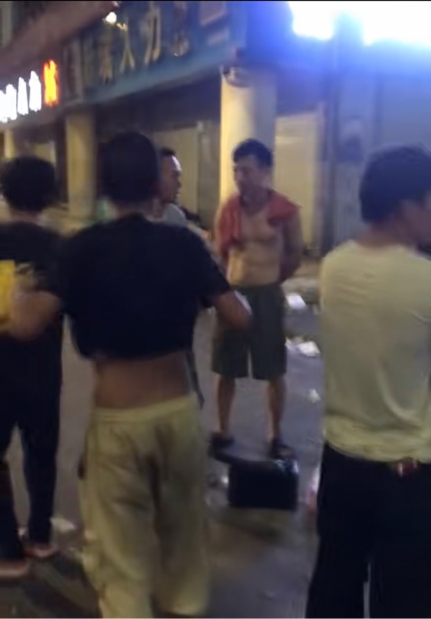 卡农老哥晚上睡着这里么？36 / 作者:258698230 / 